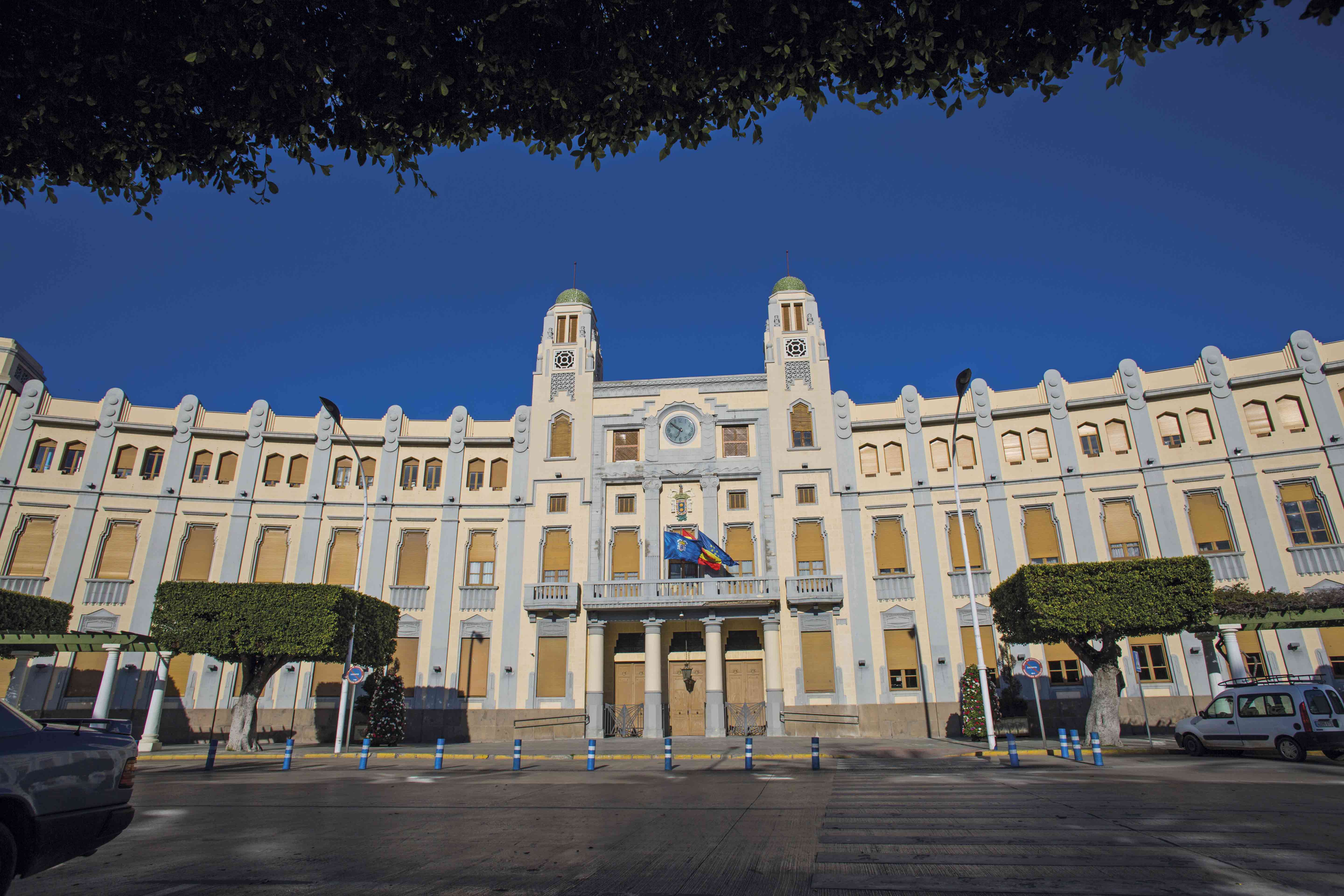 Fachada del Palacio de la Asamblea de Melilla