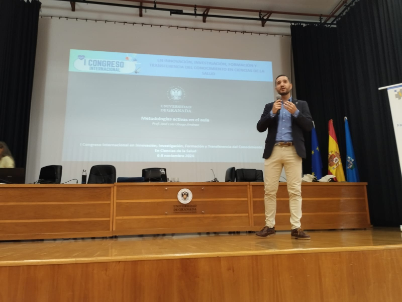 🔎 Ahora en el Congreso: “Metodologías activas en el aula” 🎓 🔎 Ahora en el Congreso: “Metodologías activas en el aula” 🎓