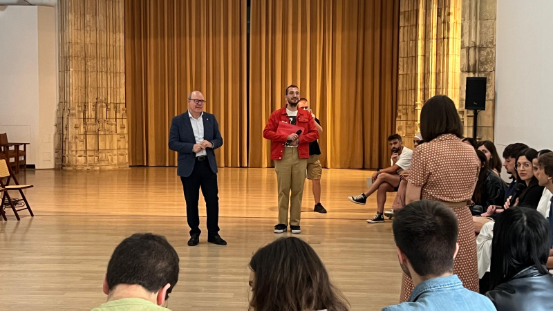El Rector de la UGR se reune con diferentes estudiantes de Granada, Melilla y Ceuta El Rector de la UGR se reune con diferentes estudiantes de Granada, Melilla y Ceuta